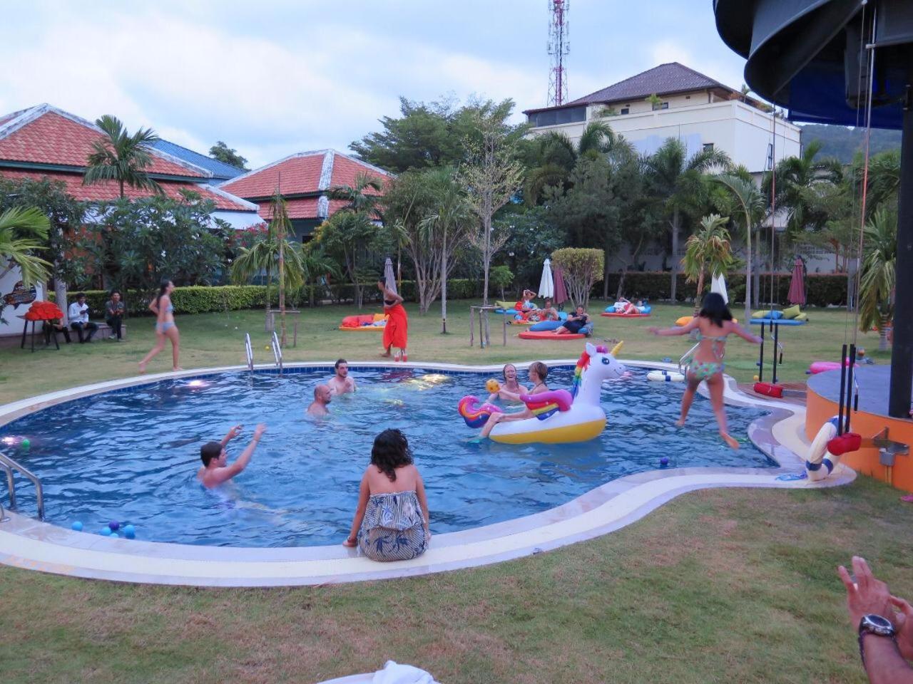 Jazz U Garden Resort Kata Beach  Zewnętrze zdjęcie